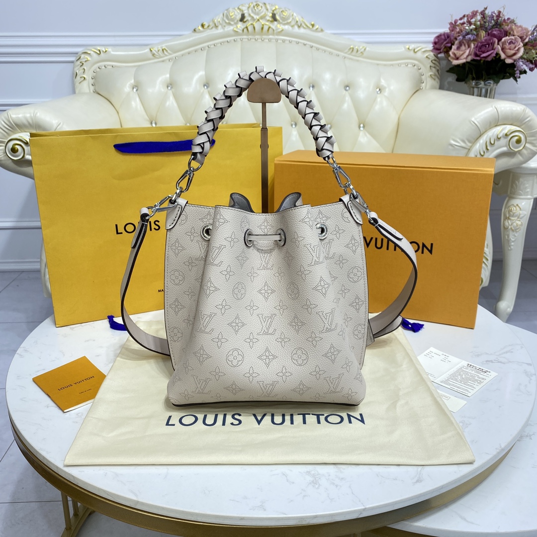 Louis Vuitton MURIA Bucket Bag Mahina Leather M58788 Light Grey